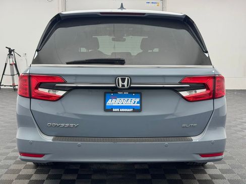 Used 2024 Honda Odyssey Elite image 8