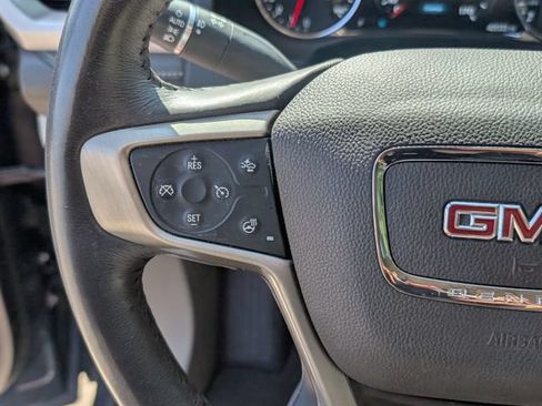 Used 2019 GMC Acadia Denali w/ Technology Package FWD image 16