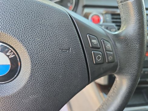 Used 2009 BMW 328i xDrive Sedan image 15