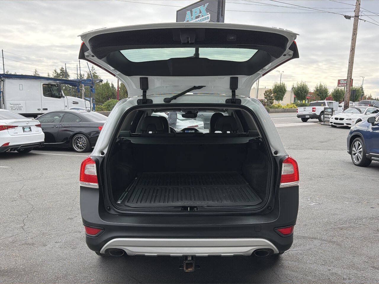 Used 2016 Volvo XC70 T5 Premier w/ Proximity Package AWD/4WD image 6