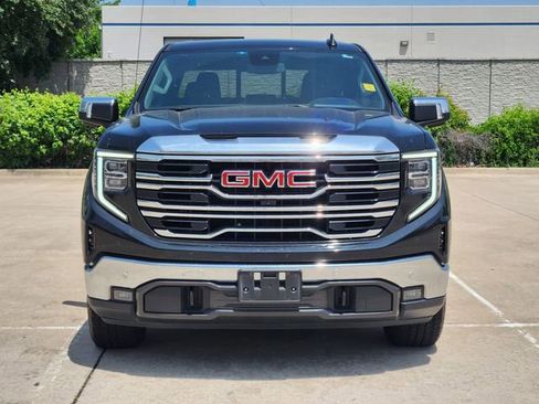 Used 2024 GMC Sierra 1500 SLT AWD/4WD image 2