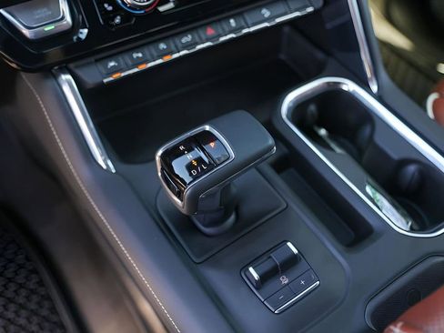 Used 2025 GMC Sierra 1500 Denali Ultimate image 19