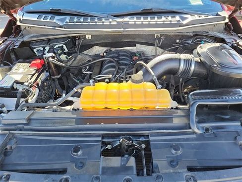 Used 2019 Ford F150 Platinum w/ Equipment Group 701A Luxury image 31