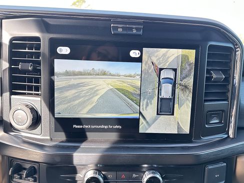 New 2026 Ford F250 Lariat w/ Lariat Premium Package AWD/4WD image 18