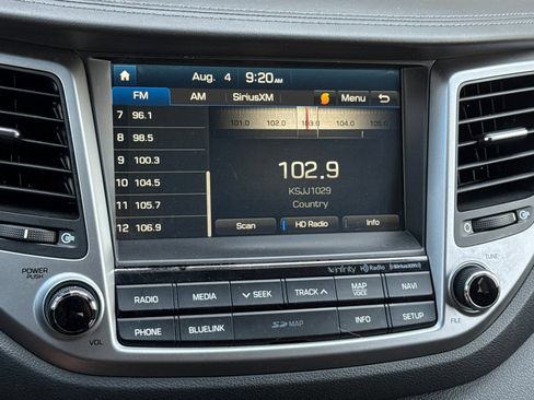 Used 2017 Hyundai Tucson Limited w/ Limited Ultimate Package 03 FWD image 25
