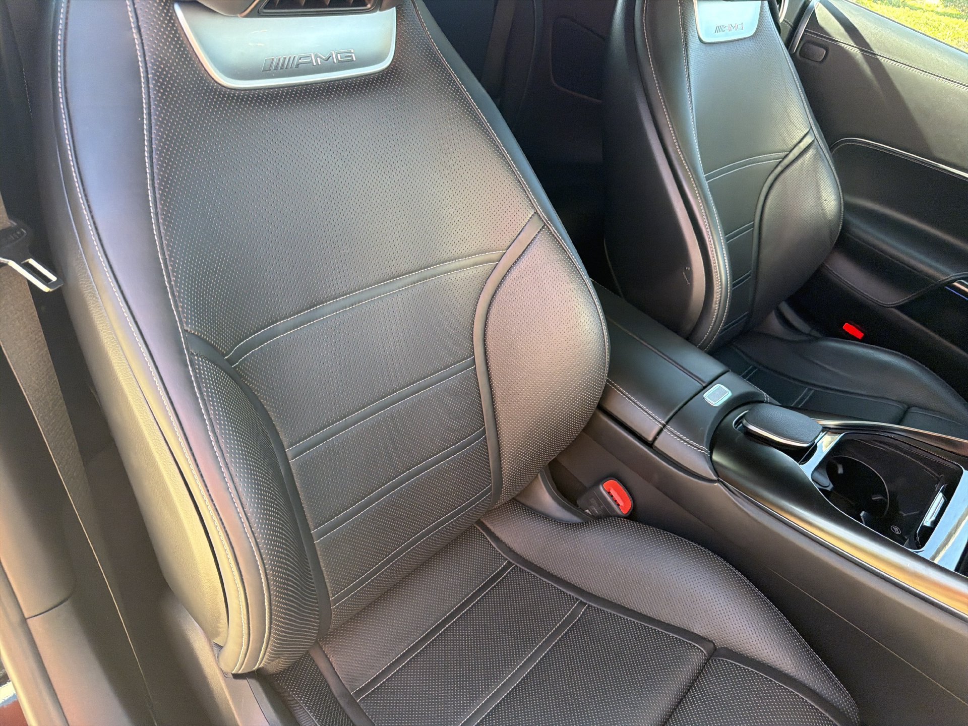 Used 2022 Mercedes-Benz SL 63 AMG 4MATIC image 22