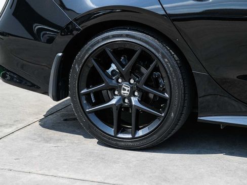 Used 2023 Honda Civic Sport image 8