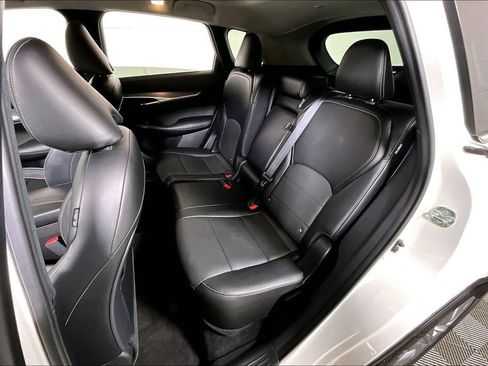 Used 2022 INFINITI QX50 Luxe image 26