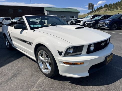 Used 2007 Ford Mustang GT Premium RWD image 3