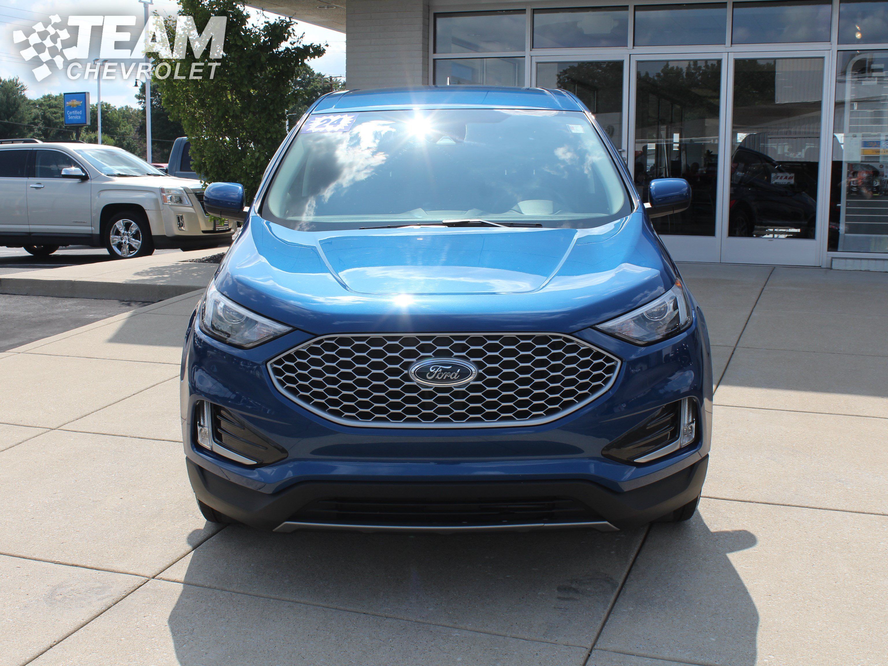 Used 2024 Ford Edge SEL w/ Convenience Package AWD/4WD image 9