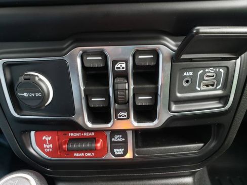 Used 2021 Jeep Gladiator Rubicon image 18