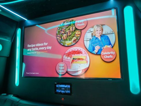 Used 2024 Mercedes-Benz Sprinter 3500 image 50