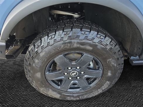 Used 2023 Ford Bronco Black Diamond image 11