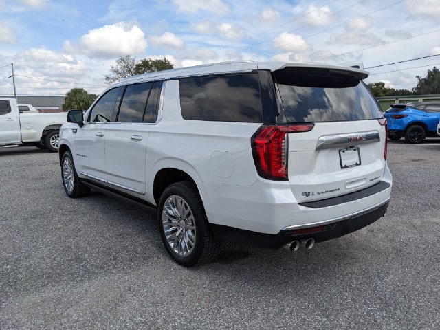 Used 2023 GMC Yukon XL Denali RWD image 6