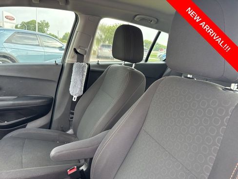 Used 2019 Chevrolet Trax LS FWD image 7