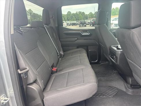 Used 2024 Chevrolet Silverado 1500 RST AWD/4WD image 15