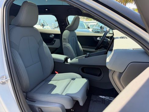 Used 2024 Polestar Polestar 2 w/ Pilot Pack RWD image 33