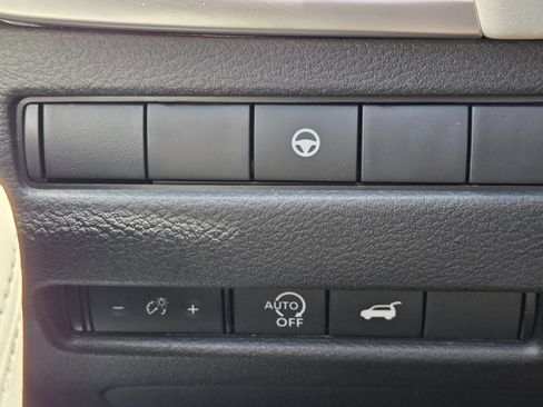 Used 2026 Nissan Rogue Dark Armor FWD image 21