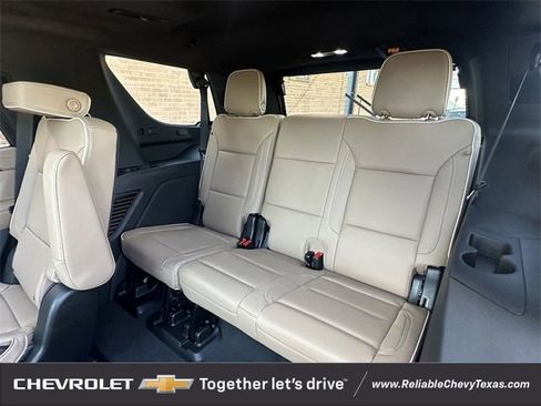 Used 2024 Chevrolet Tahoe Premier w/ Premium Package RWD image 26