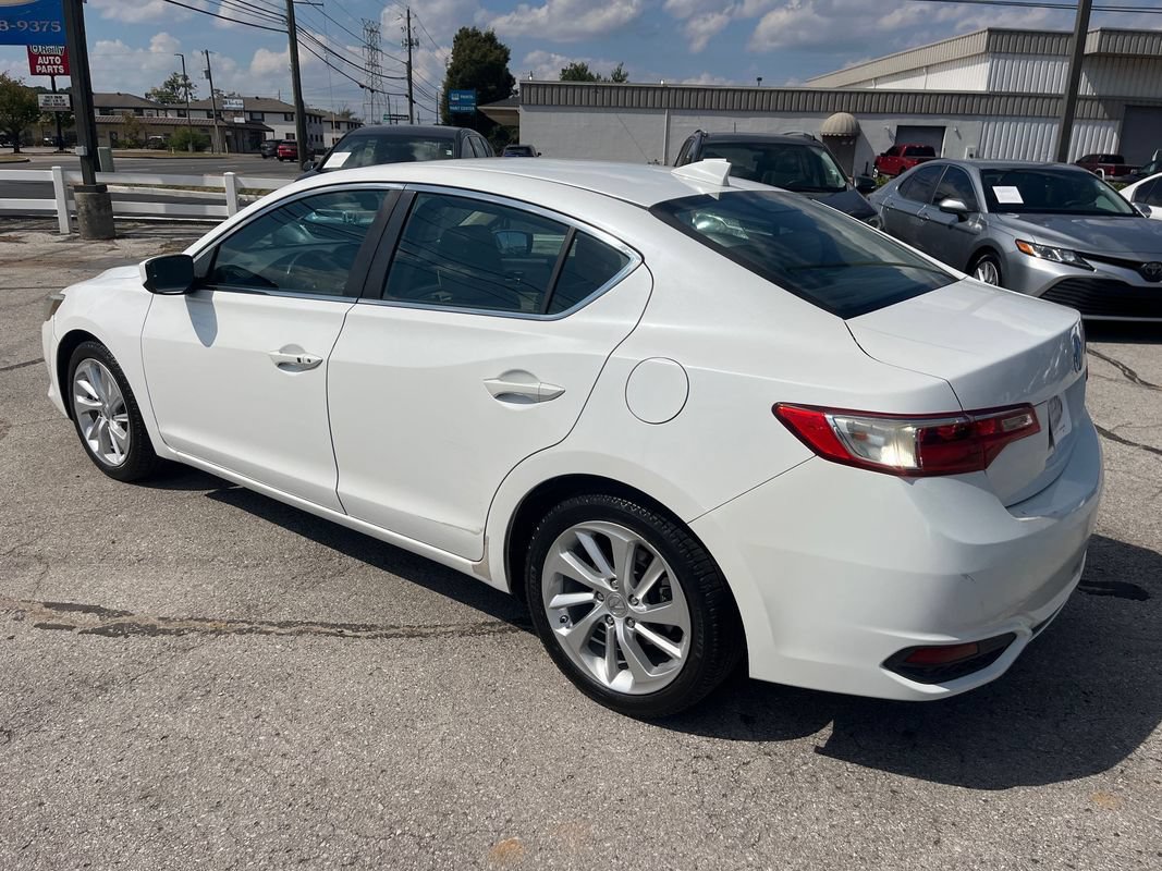Used 2016 Acura ILX FWD image 3