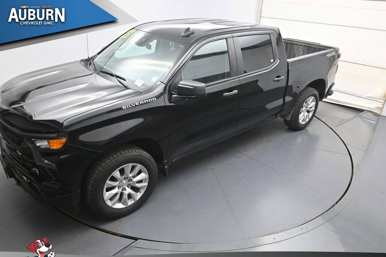 Used 2023 Chevrolet Silverado 1500 Custom AWD/4WD image 28