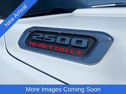 Used 2022 RAM 2500 Big Horn AWD/4WD image 10