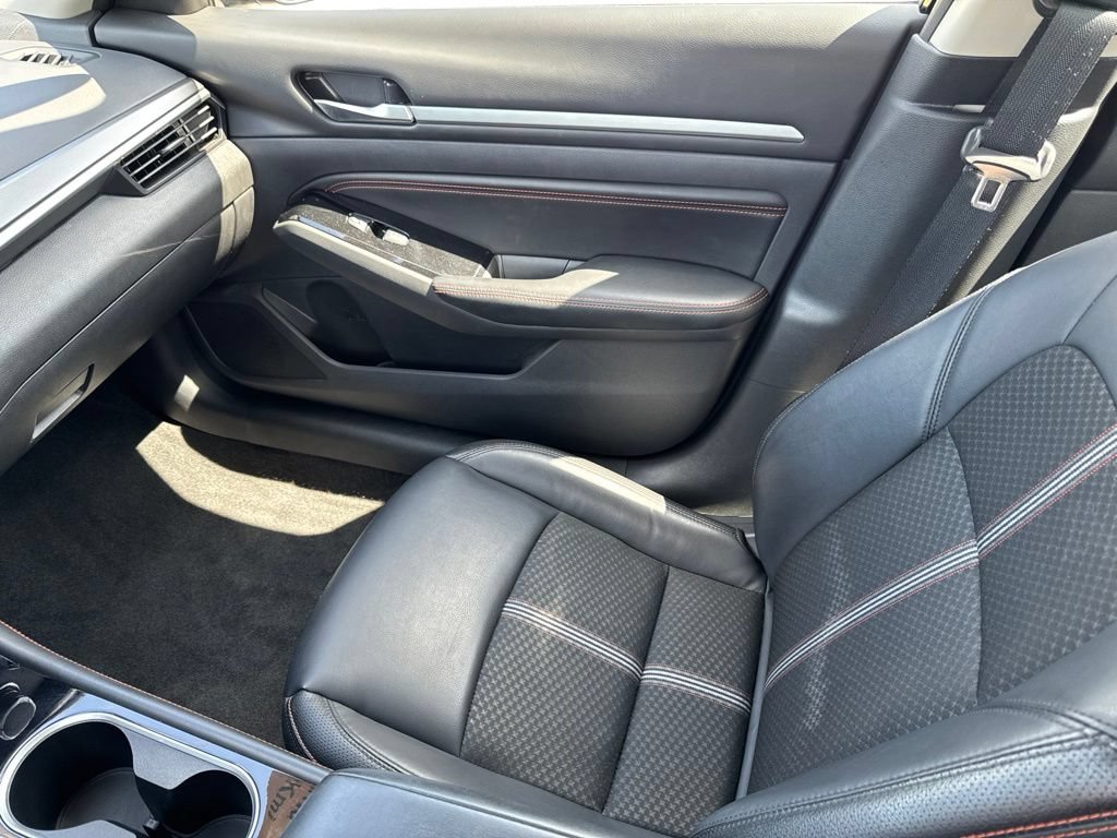 Used 2023 Nissan Altima 2.5 SR FWD image 22