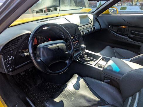 Used 1994 Chevrolet Corvette Coupe image 13