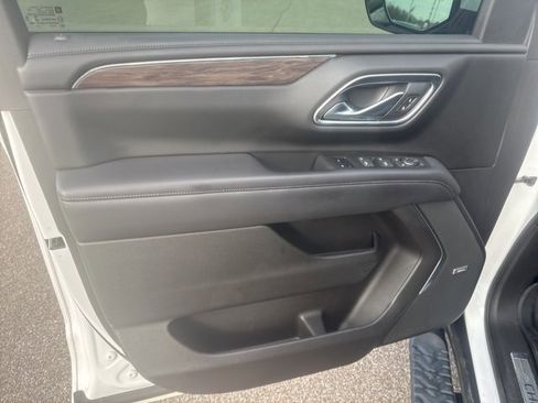 Used 2021 Chevrolet Tahoe Z71 w/ Z71 Off-Road Package image 23