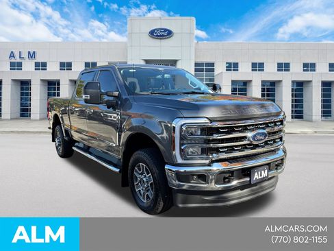 Used 2025 Ford F350 Lariat AWD/4WD image 4