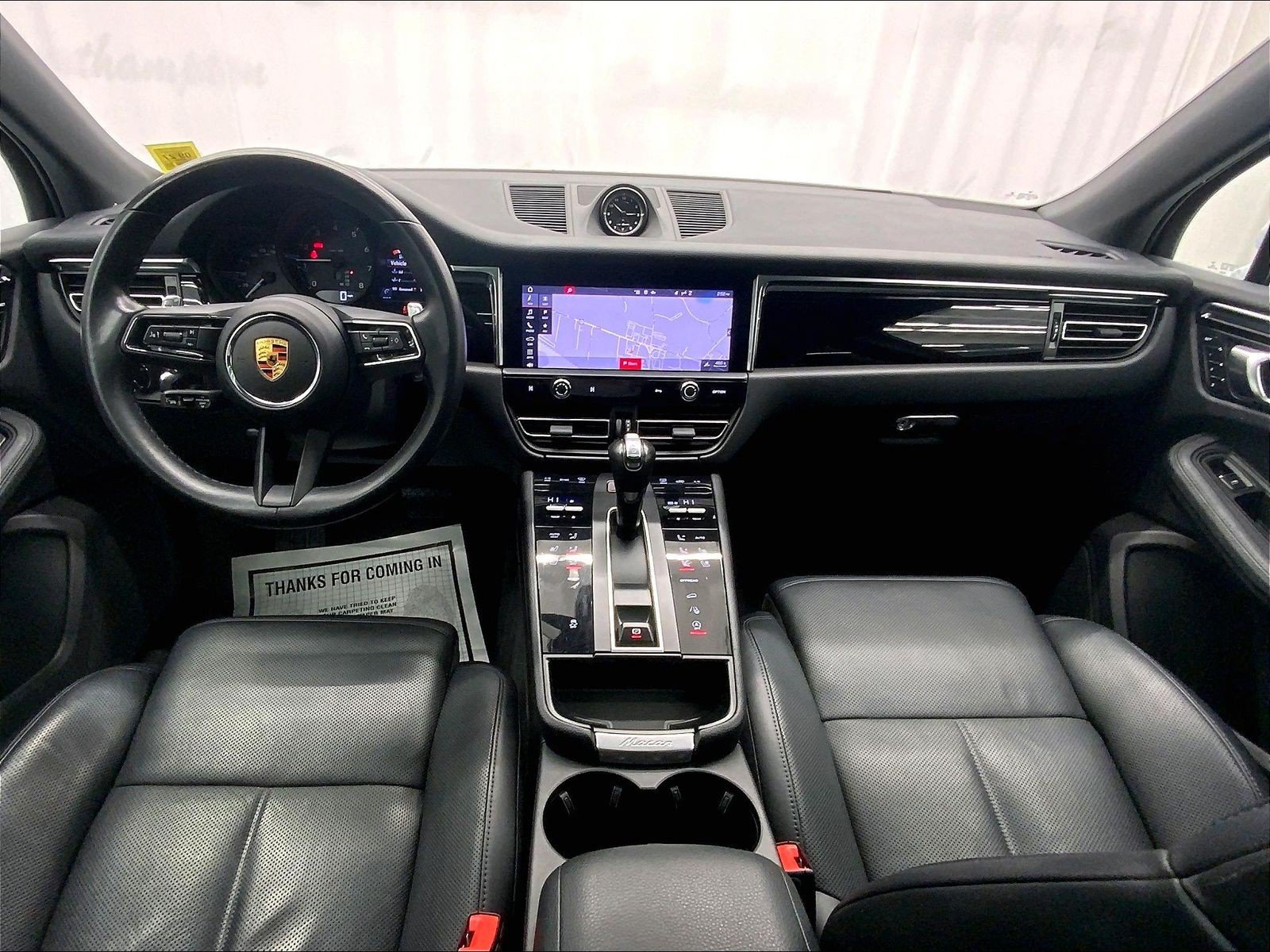 Certified 2023 Porsche Macan AWD/4WD image 13