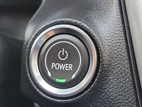 Used 2022 Chevrolet Bolt EUV LT w/ Convenience Package image 28