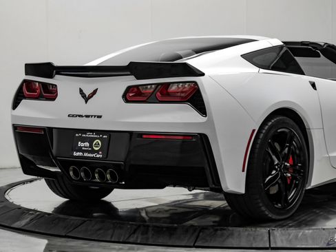 Used 2016 Chevrolet Corvette Stingray Coupe w/ Carbon Flash Badge Package RWD image 22