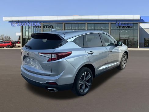 Used 2023 Acura RDX AWD w/ Advance Package image 4