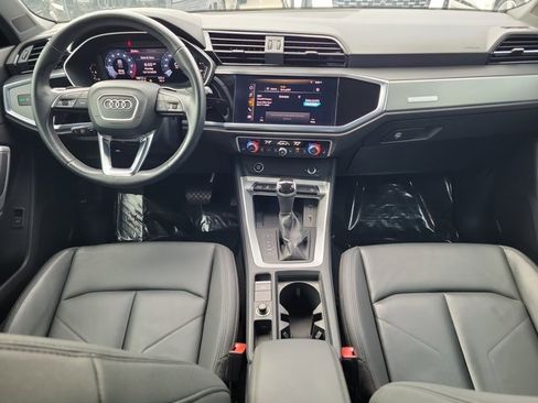 Certified 2021 Audi Q3 2.0T Premium Plus w/ Premium Plus Package image 2