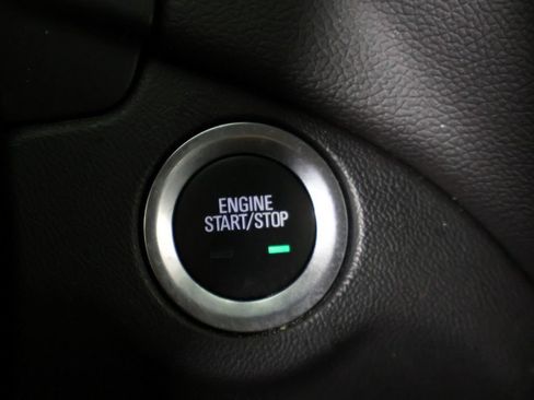 Used 2024 Chevrolet Equinox LT FWD image 40
