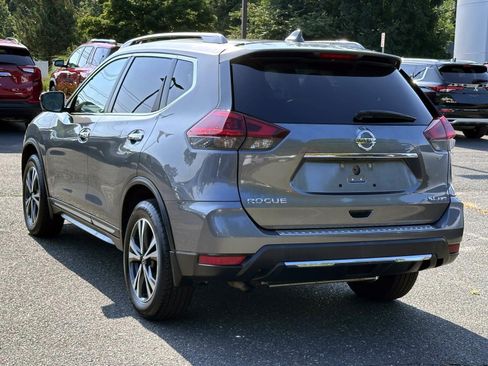 Used 2018 Nissan Rogue SL w/ Premium Package AWD/4WD image 3
