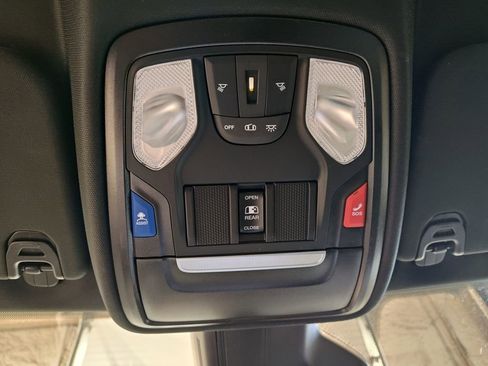 Used 2025 RAM 1500 Big Horn AWD/4WD image 22