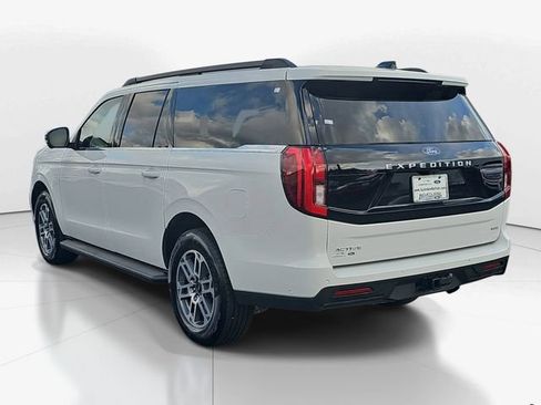 Used 2025 Ford Expedition Max Active image 5