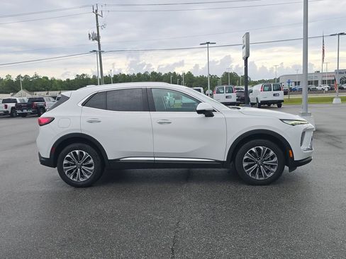 Used 2025 Buick Envision Preferred AWD/4WD image 2