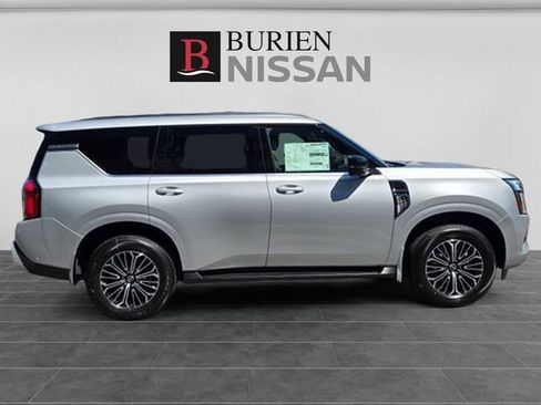New 2025 Nissan Armada SL w/ Captain's Chari Seat Package AWD/4WD image 4