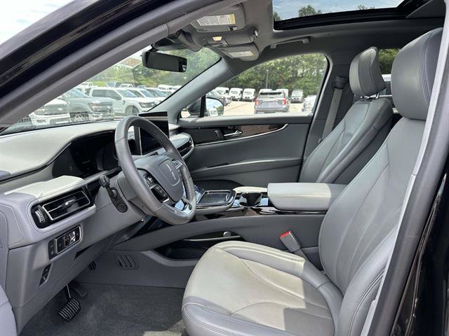Used 2022 Lincoln Nautilus Reserve AWD/4WD image 13