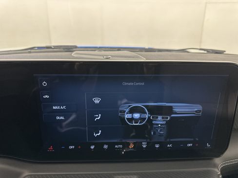 Used 2024 Ford Mustang GT Premium image 17