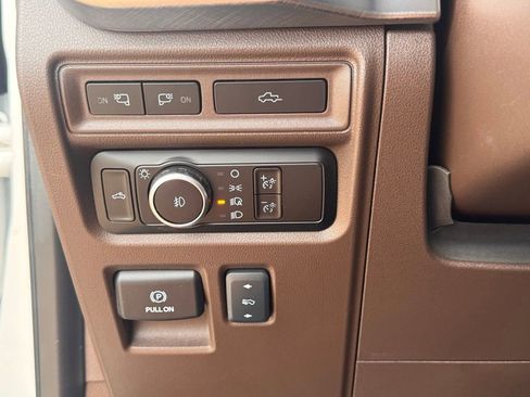 Used 2023 Ford F150 King Ranch w/ Equipment Group 601A High AWD/4WD image 28