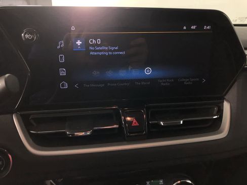 Used 2025 Chevrolet TrailBlazer LT image 15