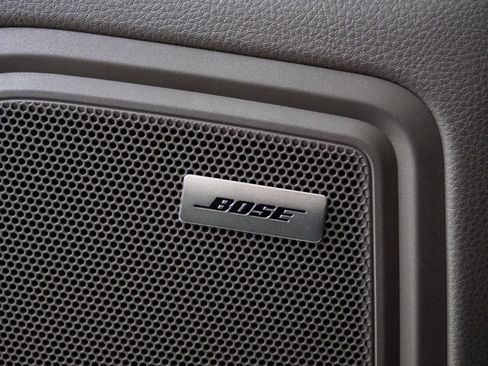 New 2026 Porsche Macan Base image 7