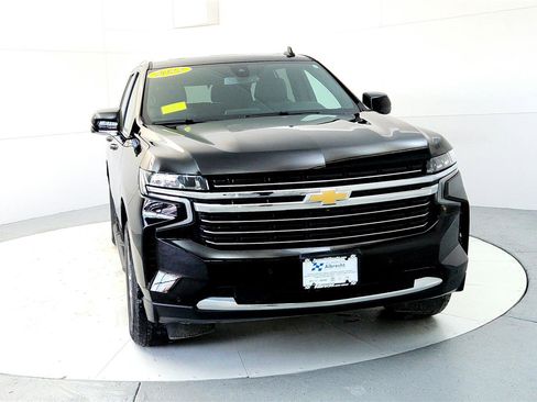 Used 2022 Chevrolet Tahoe LT w/ Luxury Package image 8