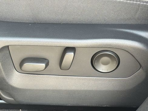 Used 2025 Buick Envision Sport Touring AWD/4WD image 19