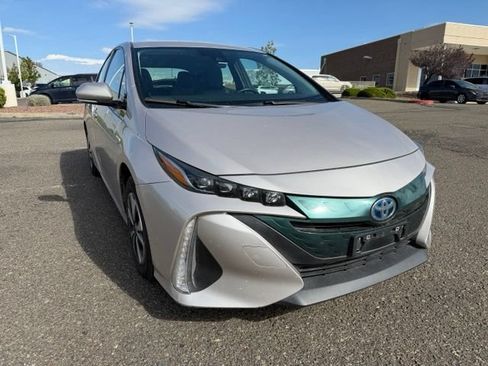 Used 2017 Toyota Prius Prime Premium w/ Carpet Mat Package FWD image 3