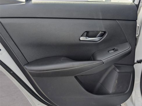 Used 2022 Nissan Sentra SV image 36